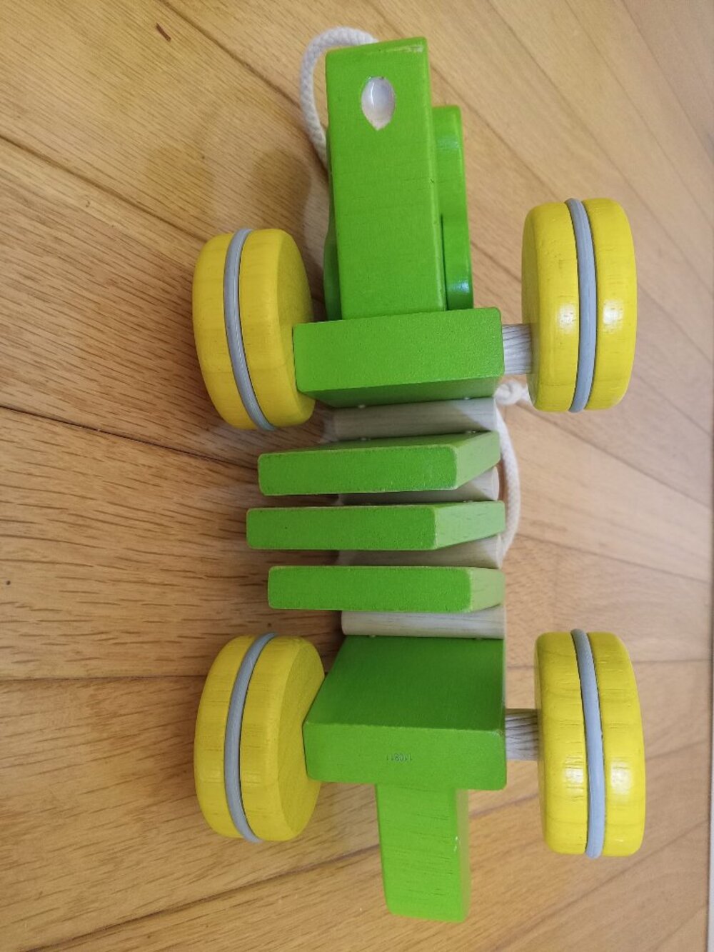 Alligator Pull Toy - Picture 2 of 8